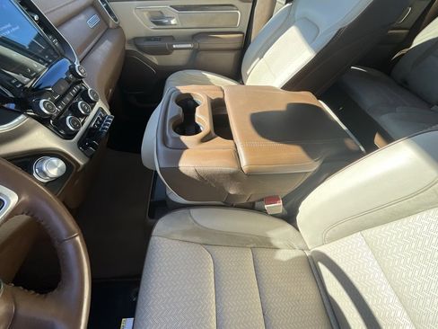 Used 2019 RAM 1500 Laramie image 12