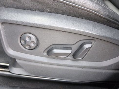 Used 2020 Audi Q5 2.0T Premium image 21