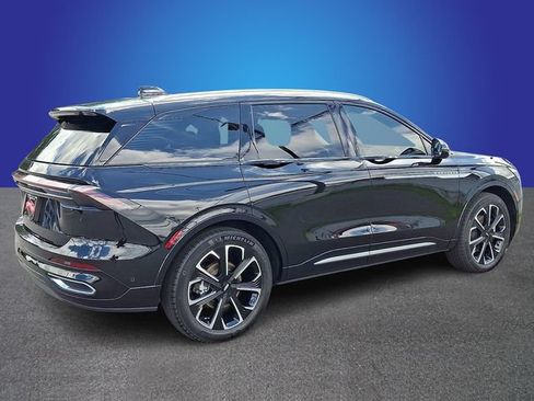 Certified 2024 Lincoln Nautilus Reserve w/ Equipment Group 203A AWD/4WD image 5