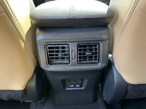 Used 2022 Toyota RAV4 XLE Premium FWD image 40