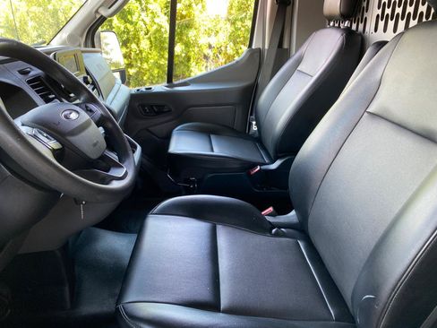 Used 2020 Ford Transit 250 Medium Roof RWD image 23