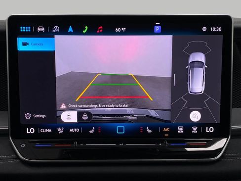 New 2025 Volkswagen Tiguan SE image 23