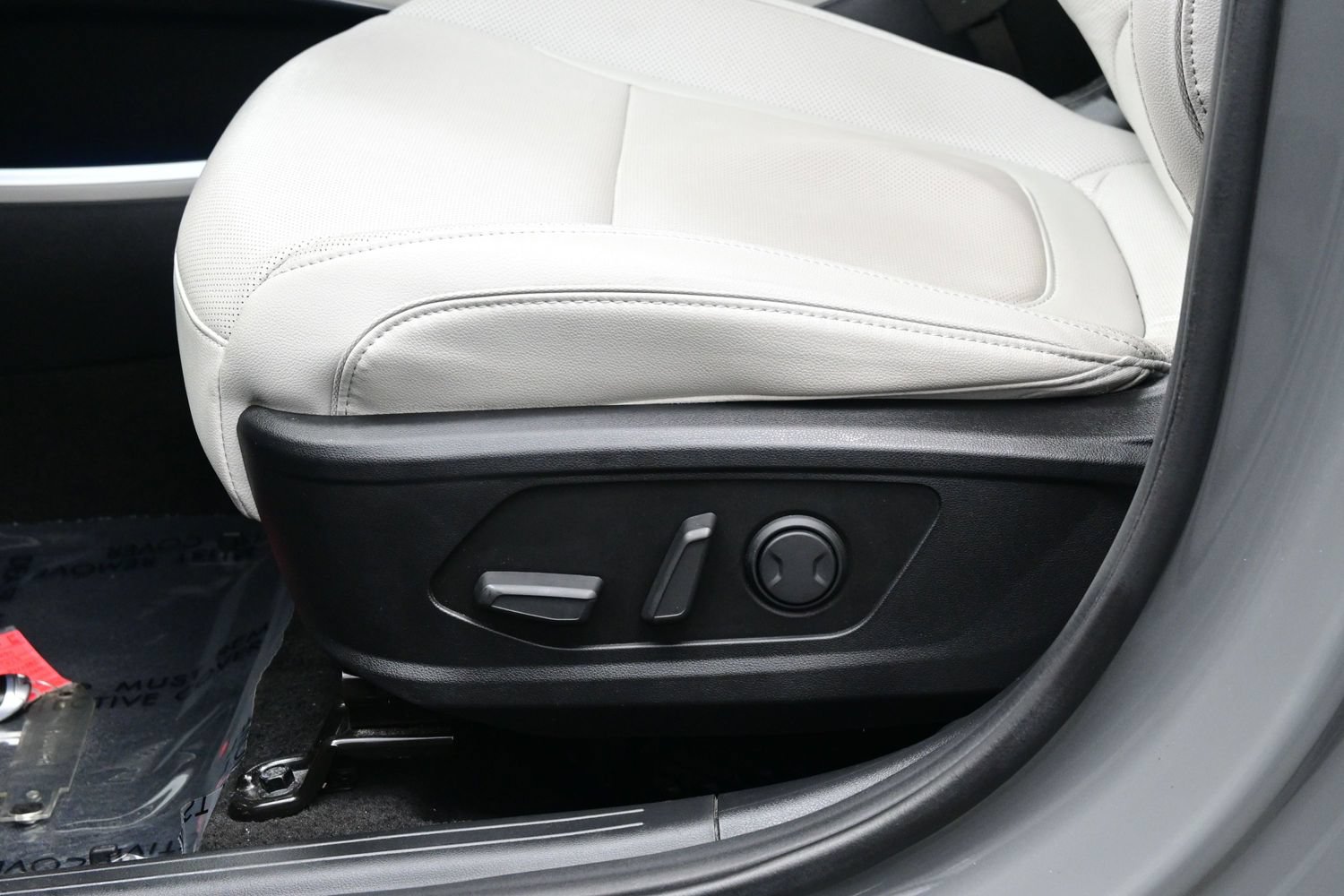 Certified 2024 Hyundai Tucson Limited AWD/4WD image 11