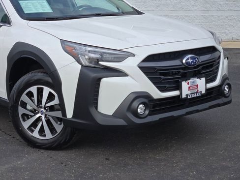 Certified 2025 Subaru Outback Premium w/ Popular Package #1A image 2