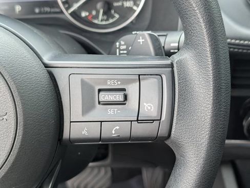 Used 2023 Nissan Rogue S AWD/4WD image 20