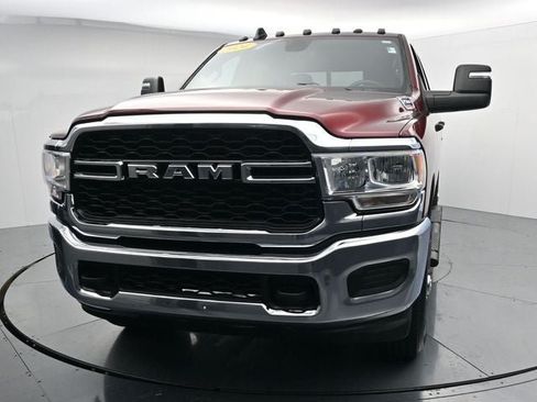 Used 2024 RAM 2500 Tradesman w/ Chrome Appearance Group AWD/4WD image 7