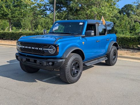 Certified 2025 Ford Bronco Badlands AWD/4WD image 8