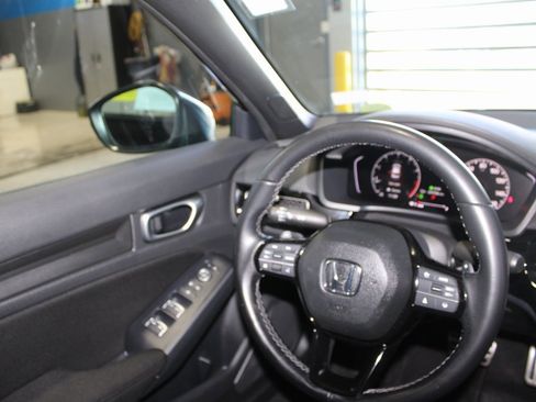 Used 2023 Honda Civic Sport image 22