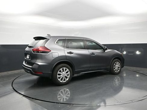 Used 2020 Nissan Rogue S FWD image 7