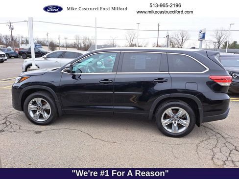 Used 2019 Toyota Highlander Limited image 2