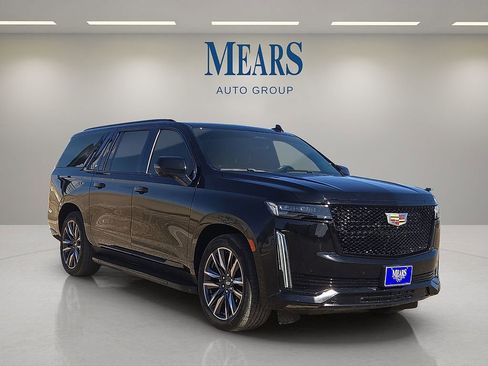 Used 2021 Cadillac Escalade ESV Sport Platinum image 7