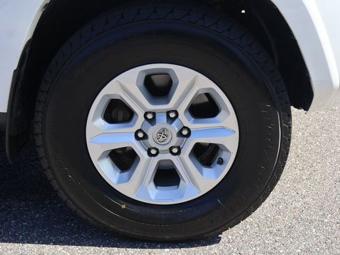 Used 2014 Toyota 4Runner SR5 RWD image 9