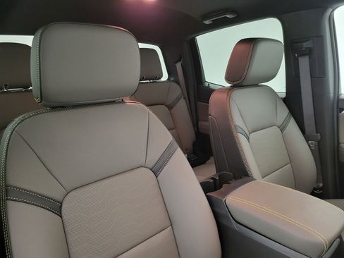 New 2026 Chevrolet Colorado ZR2 w/ Technology Package image 42