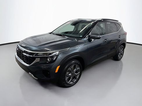 Used 2024 Kia Seltos S AWD/4WD image 5