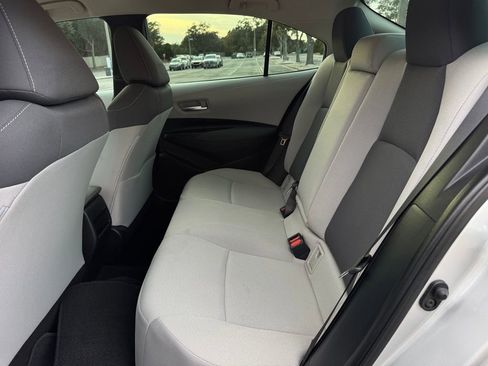 Used 2021 Toyota Corolla LE image 16