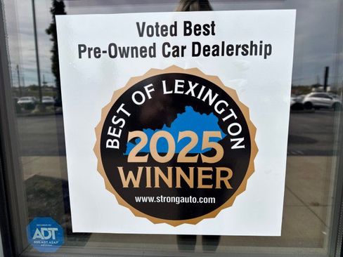 Used 2023 Nissan Kicks SV image 18