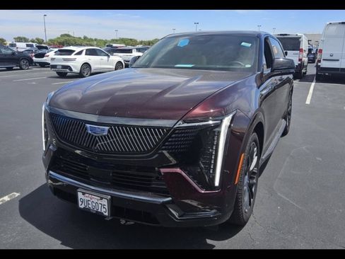 Used 2025 Cadillac Escalade IQ Sport 2 AWD/4WD image 3