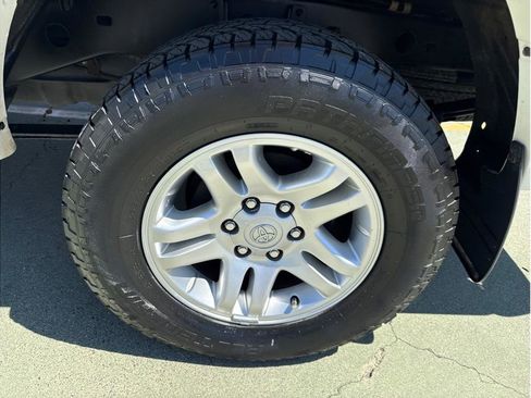 Used 2004 Toyota Tundra Limited image 11