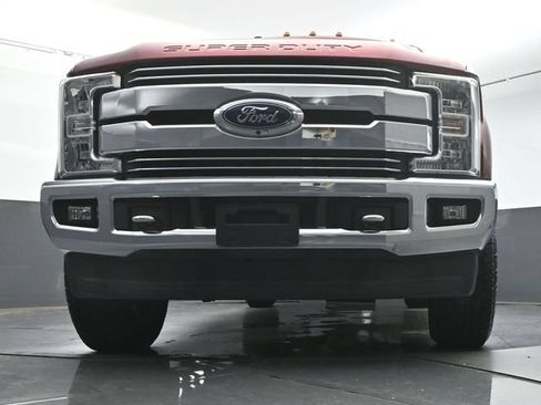 Used 2017 Ford F250 Lariat w/ Lariat Ultimate Package AWD/4WD image 33
