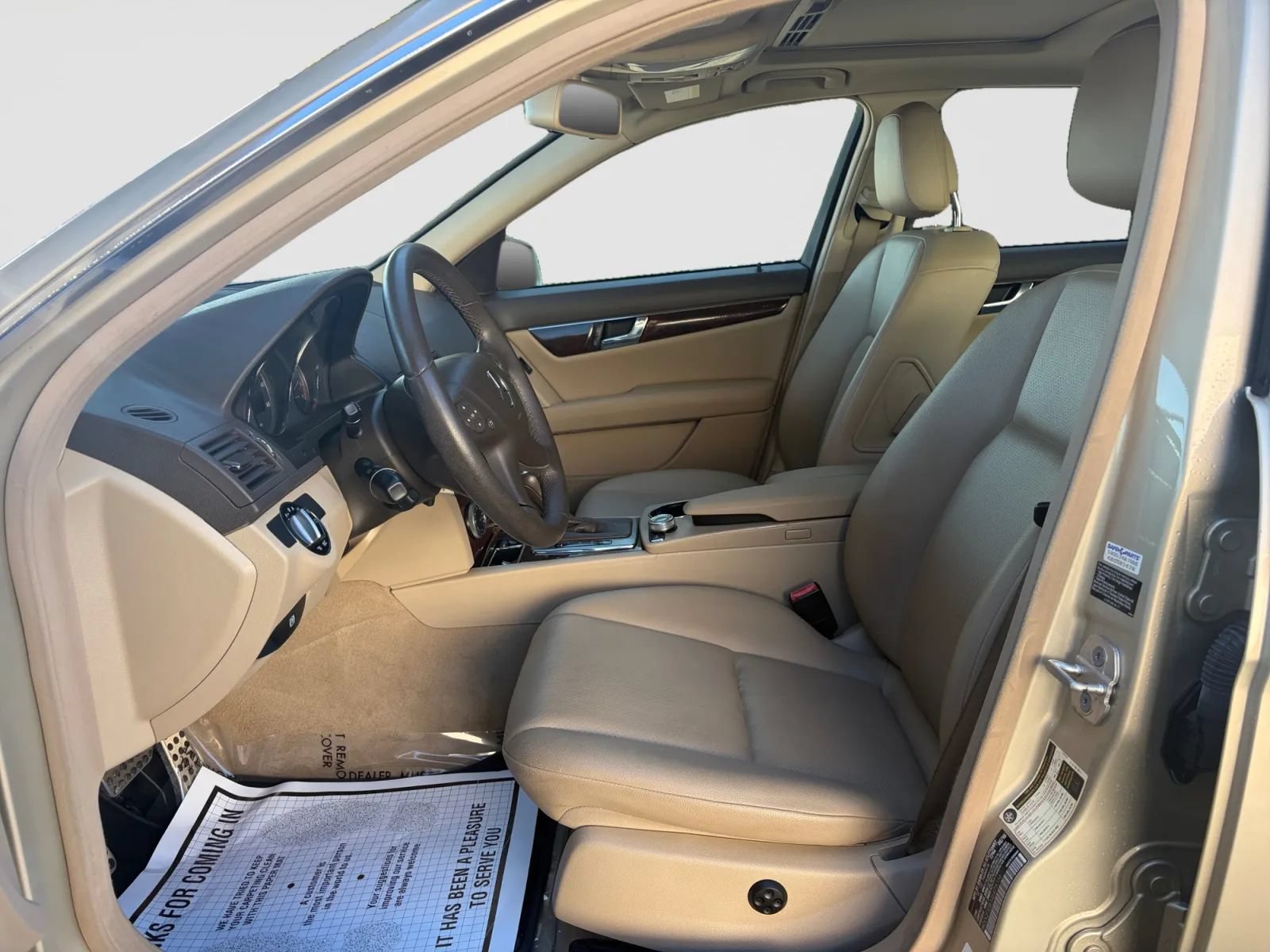 Used 2010 Mercedes-Benz C 300 Sedan image 12