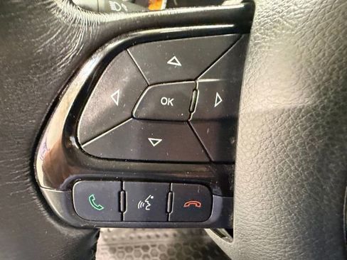 Used 2017 Jeep Renegade Altitude image 22