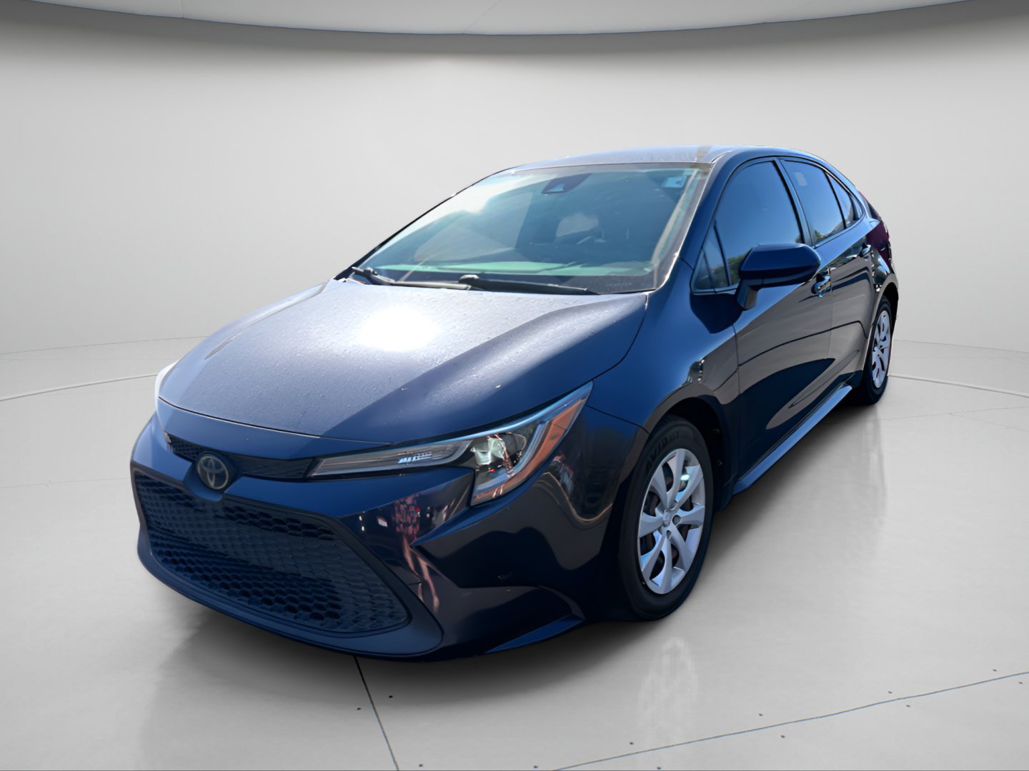 Used 2021 Toyota Corolla LE w/ Carpet Mat Package (TMS) FWD image 13