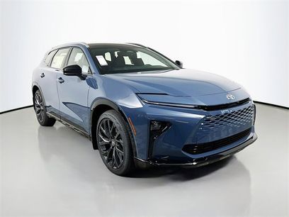 New 2025 Toyota Crown Signia
