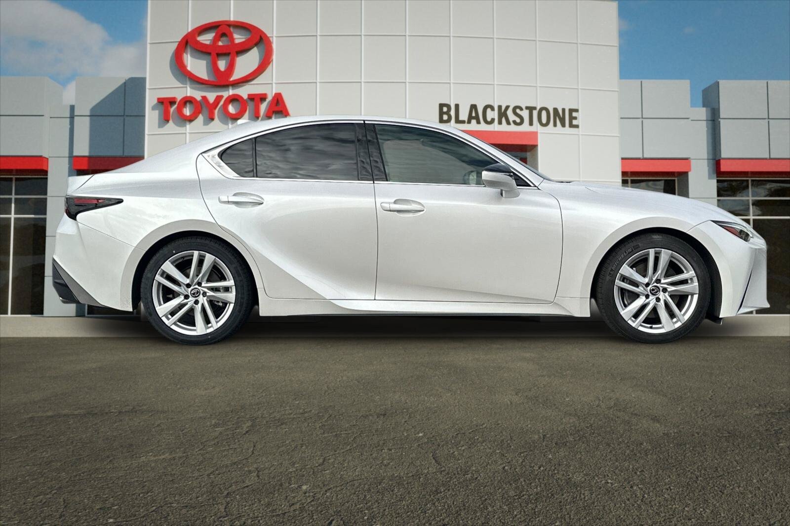 Used 2024 Lexus IS 300 w/ Comfort Package RWD image 2