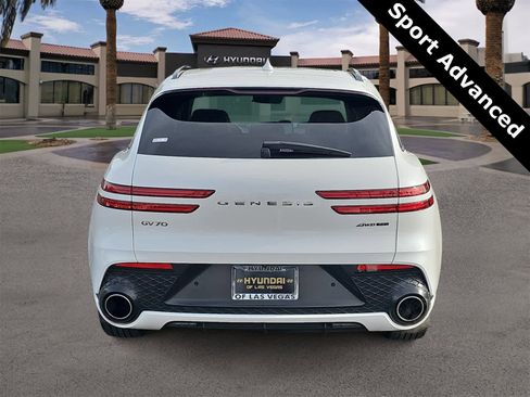 Used 2023 Genesis GV70 3.5T Sport w/ Sport Advanced Package image 7