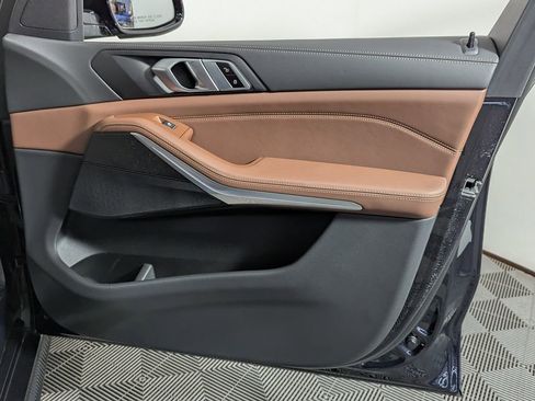 Certified 2024 BMW X5 xDrive40i w/ M Sport Package image 32