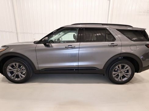 New 2026 Ford Explorer Active image 6
