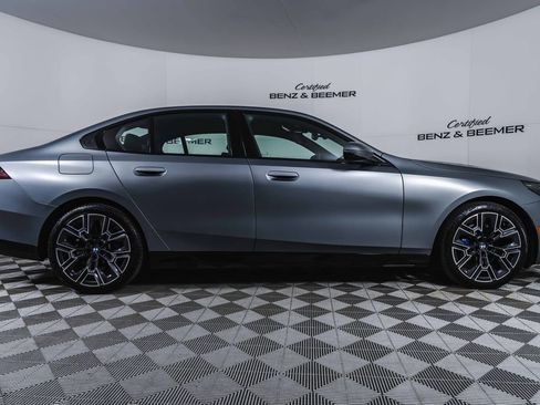 Used 2026 BMW 530i 530i w/ M Sport Package image 11