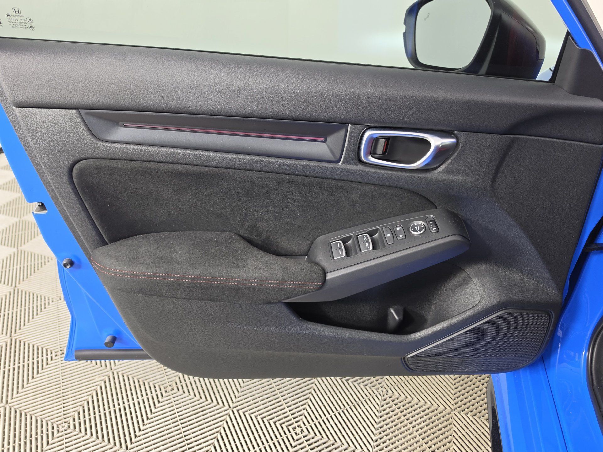 Used 2025 Honda Civic Type R image 5