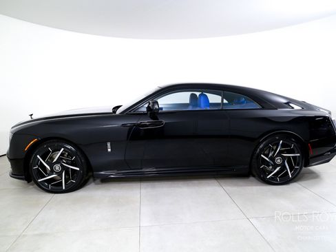 New 2025 Rolls-Royce Spectre Black Badge w/ Spectre Enhancement Package AWD/4WD image 3