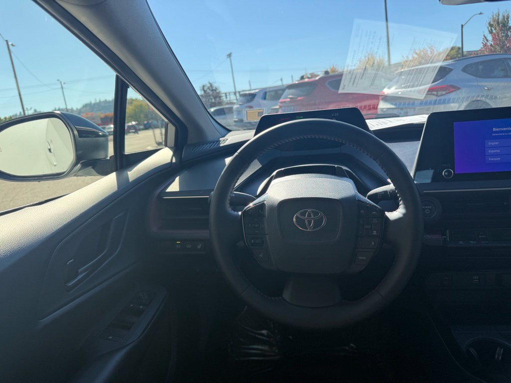 Used 2025 Toyota Prius Plug-In Hybrid FWD image 19