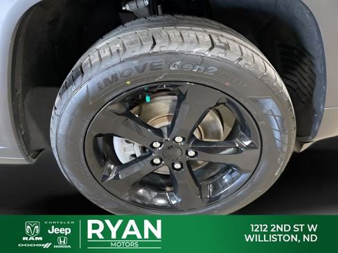 Used 2019 RAM 1500 Big Horn AWD/4WD image 14