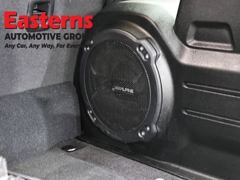 Used 2022 Jeep Wrangler Unlimited Rubicon 4xe w/ Cold Weather Group AWD/4WD image 24