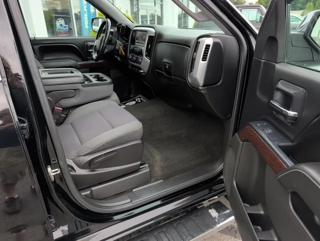 Used 2016 GMC Sierra 1500 SLE w/ SLE Value Package AWD/4WD image 26