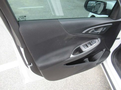 Used 2024 Chevrolet Malibu RS FWD image 14
