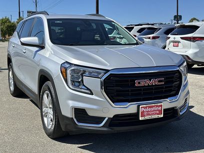 Used 2022 GMC Terrain SLE w/ Driver Convenience Package