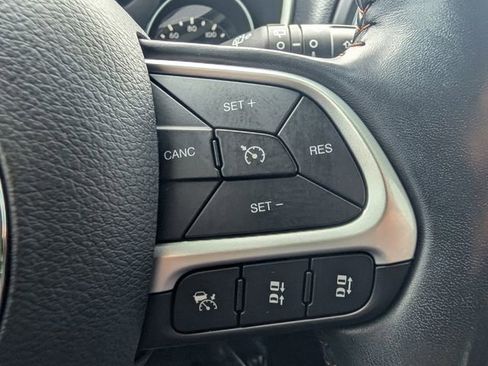 Used 2020 Jeep Compass Latitude image 19