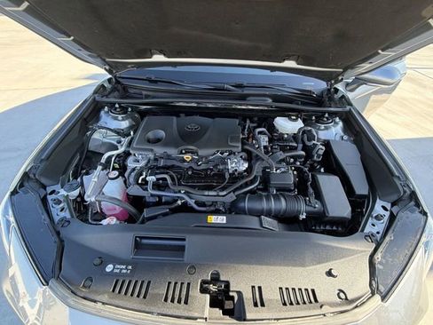Used 2025 Toyota Camry SE image 34