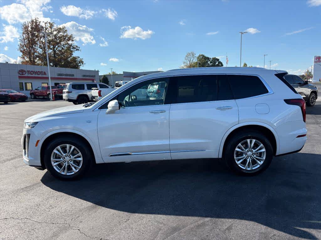 Used 2025 Cadillac XT6 Luxury FWD image 25