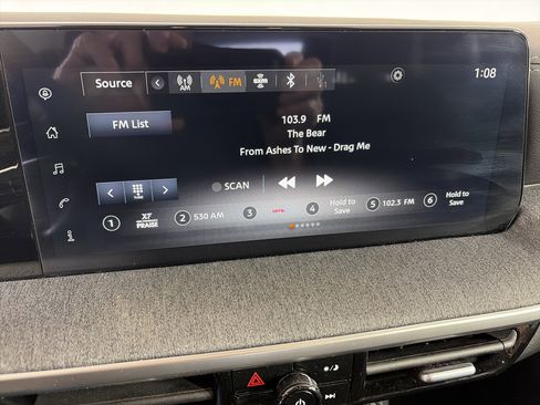 Used 2025 Nissan Kicks SV AWD/4WD image 20