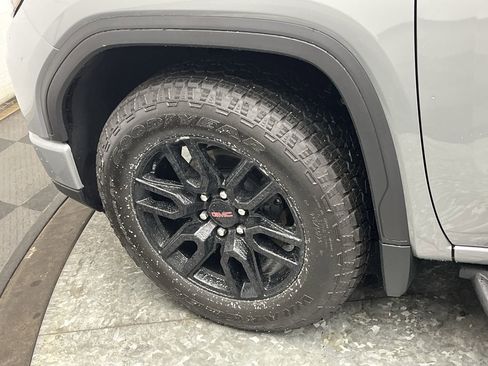 Certified 2024 GMC Sierra 1500 Elevation image 34