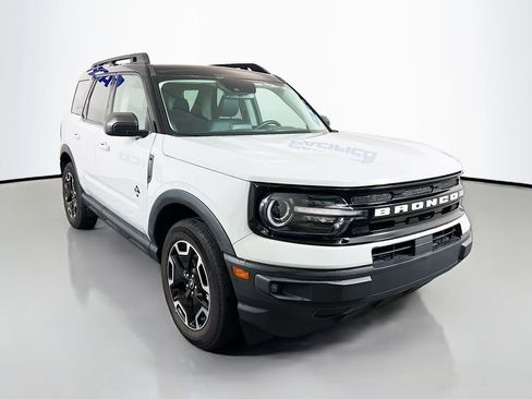 Certified 2023 Ford Bronco Sport Outer Banks w/ Tech Package AWD/4WD image 1