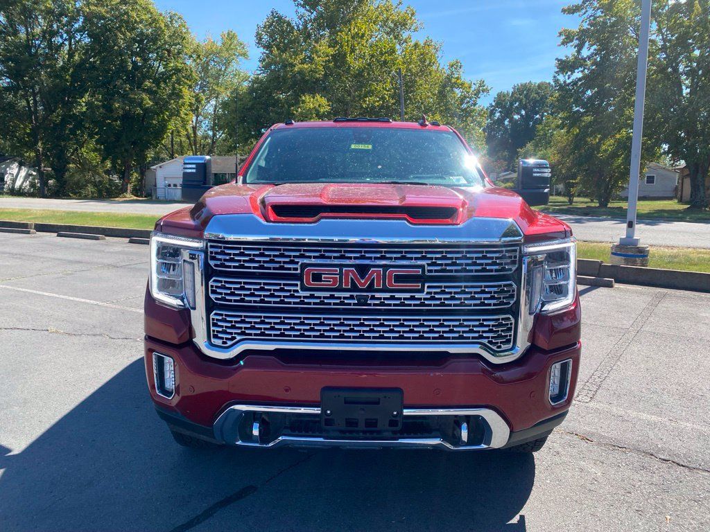 Used 2022 GMC Sierra 2500 Denali w/ Denali Ultimate Package AWD/4WD image 2