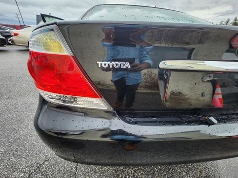 Used 2005 Toyota Camry LE image 20