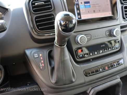 New 2025 RAM ProMaster 1500 w/ Convenience Group FWD image 17
