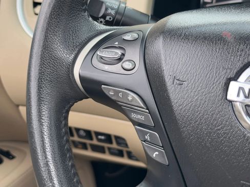 Used 2017 Nissan Pathfinder Platinum w/ Family Entertainment Package image 11